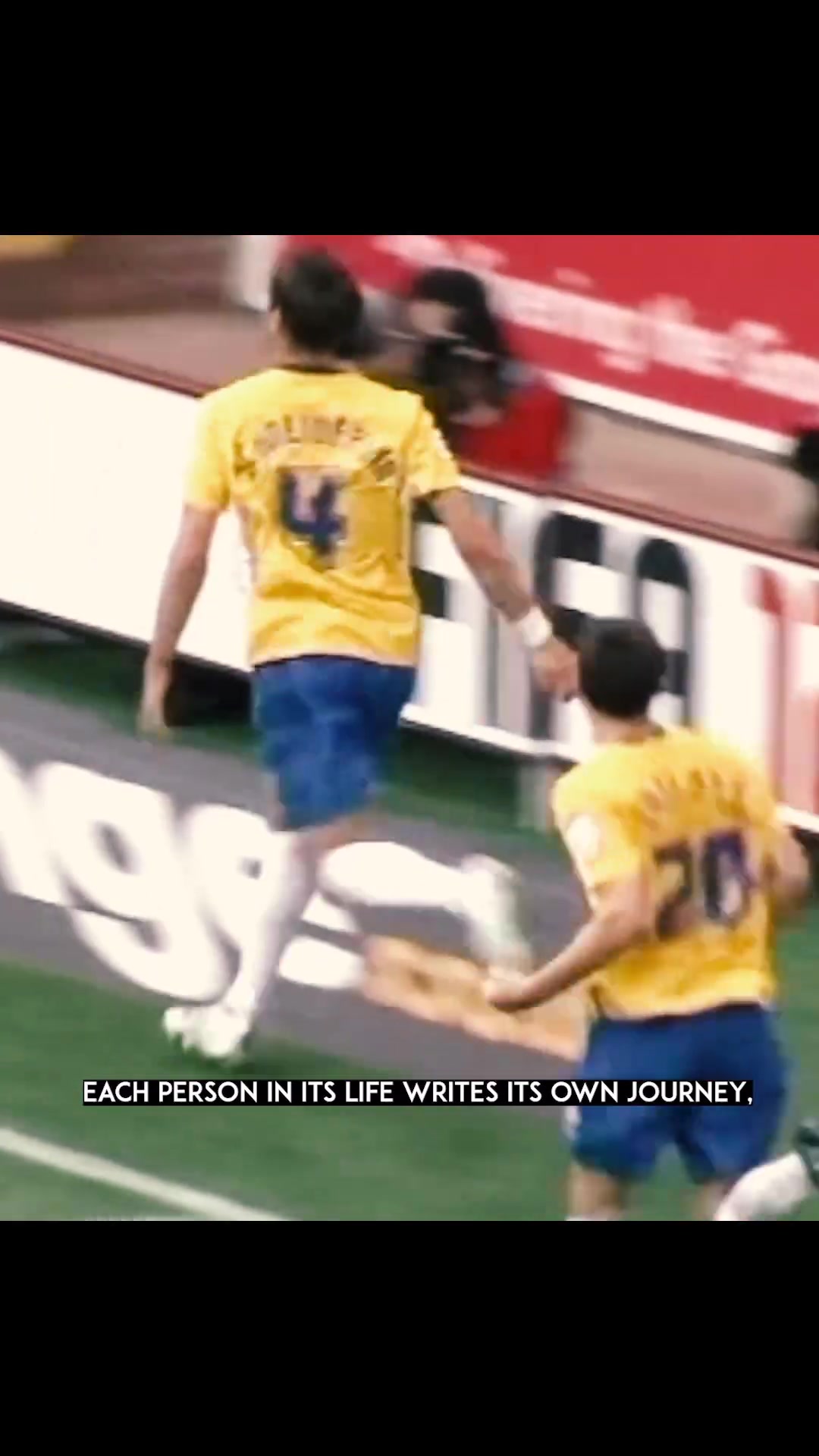 34岁法国中场施奈德林宣布退役，2015-2017曾效力于曼联