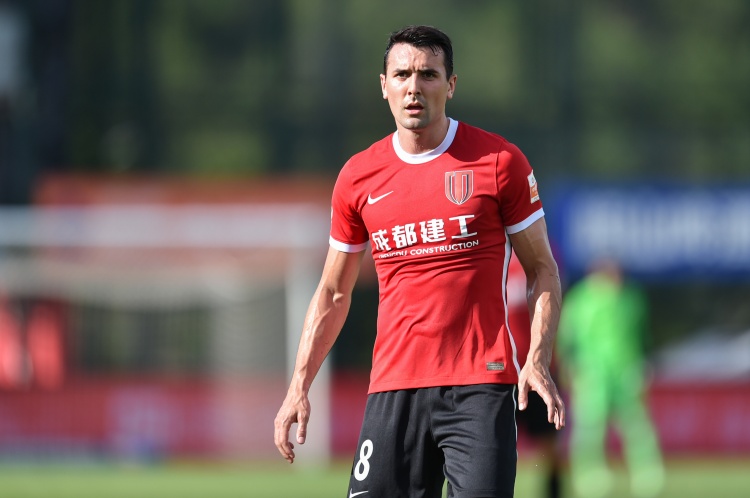 归化专家:周定洋不强求为国足出战,他10年前就想回中国踢球 归化专家:周定洋不强求为国足出战,他10年前就想回中国踢球